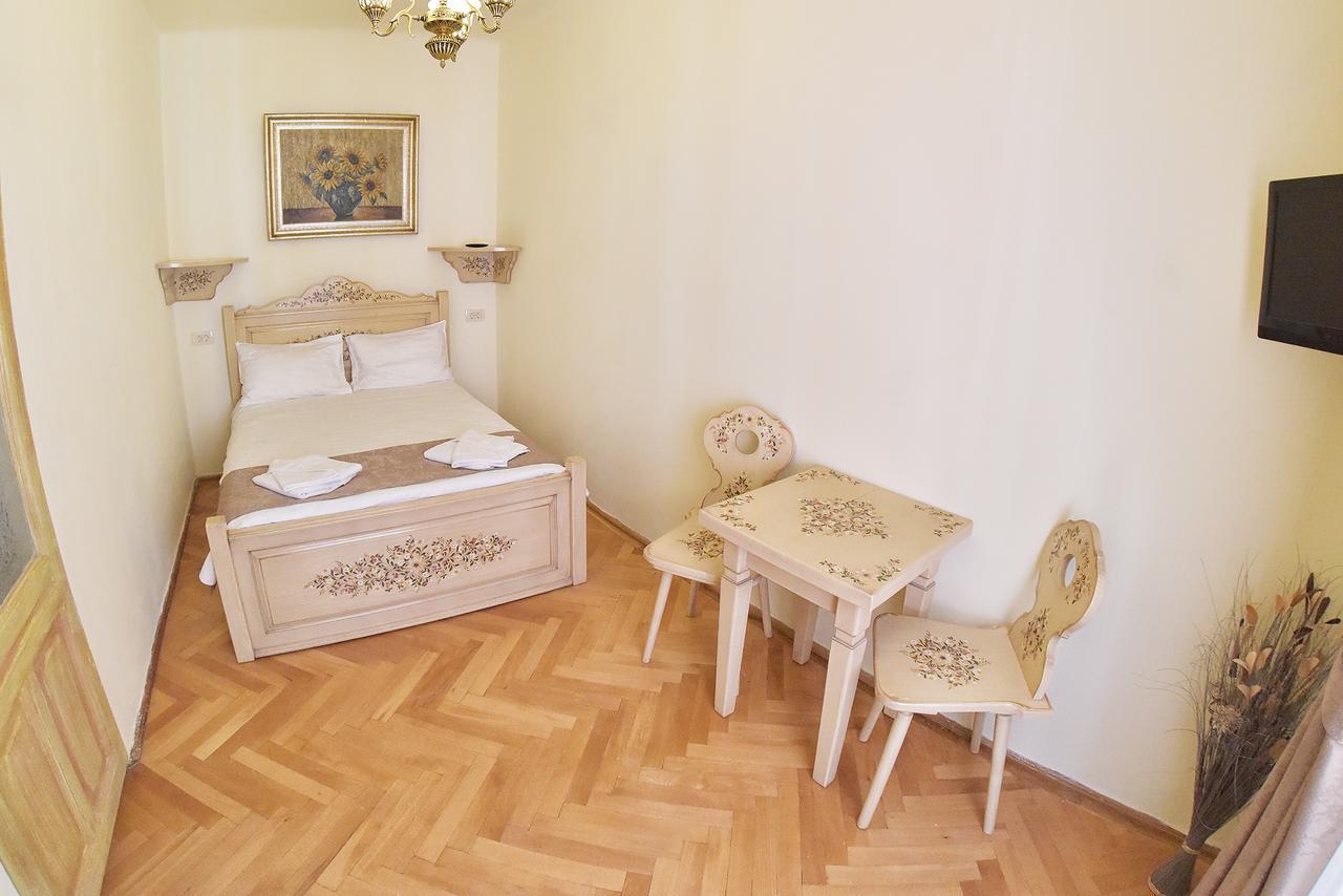 La Maisonnette ブラショフ エクステリア 写真